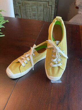Carium OCA Low Yellow Canvas Sneakers Size W 8 \ M 6.5